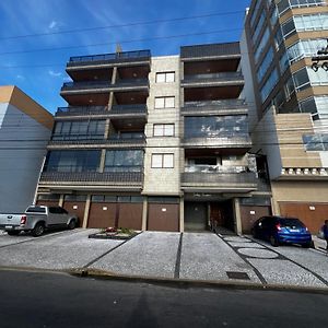 Apartamento de 2 Dormitorios